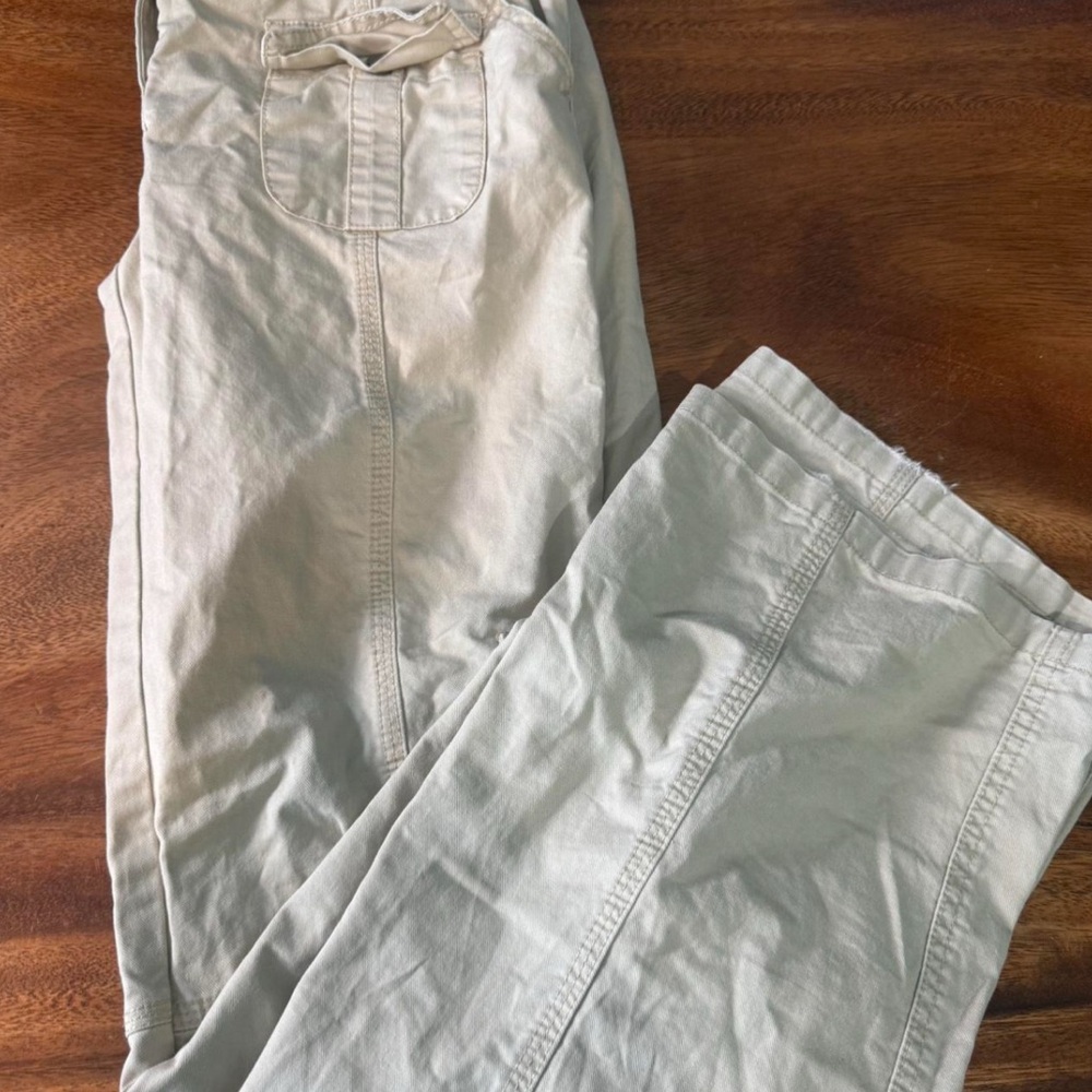 Brandy Melville Light Khaki Chinos